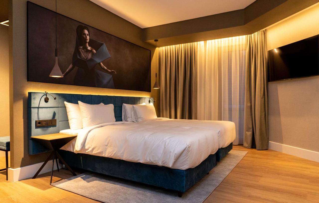 Radisson Blu Aurum Hotel, Braşov Buitenkant foto Deluxe room