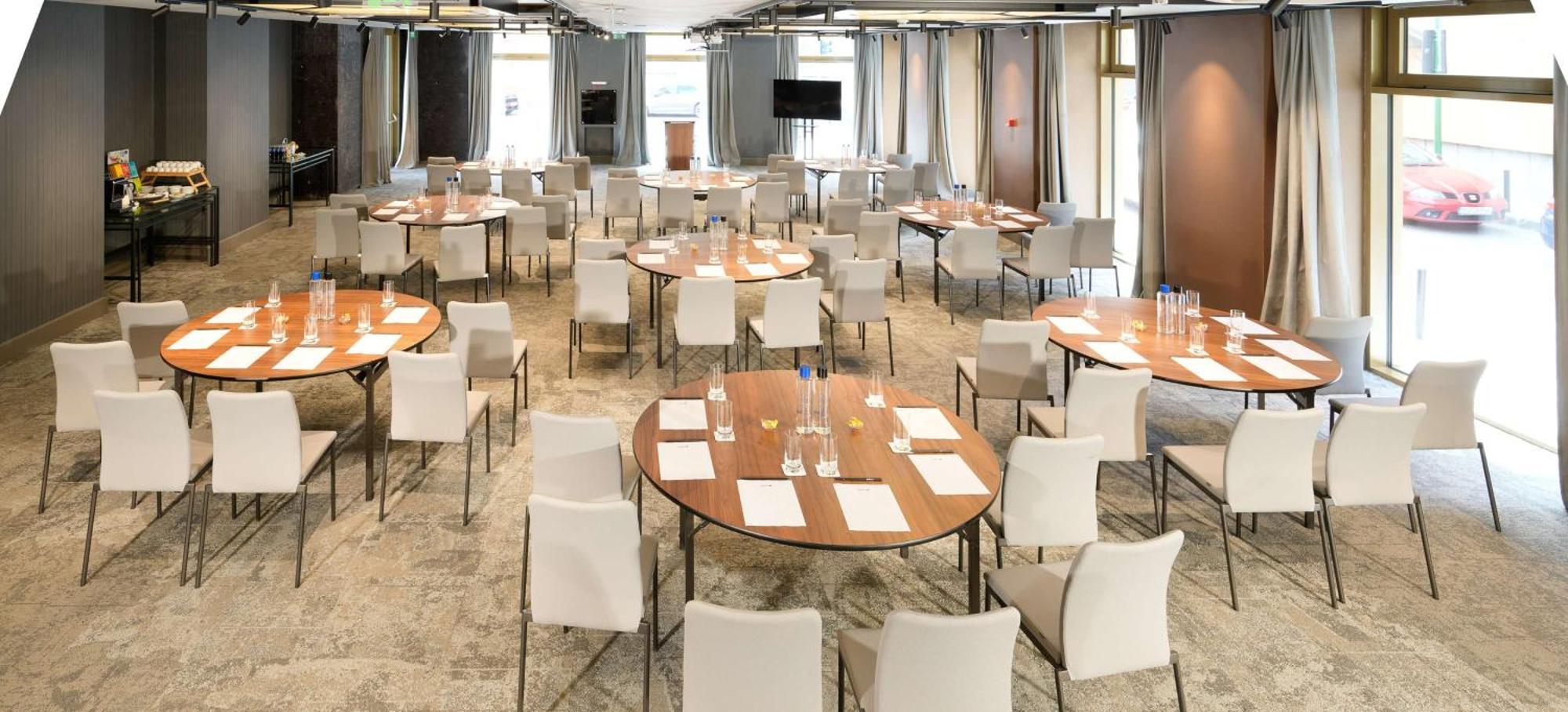 Radisson Blu Aurum Hotel, Braşov Buitenkant foto Meeting room
